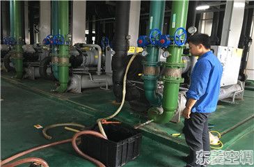 中央空調冷凝器怎樣清理？冷凝器的清理流程【詳細說明】